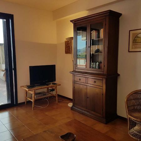 Апартаменты Elisa'S House Таормина Экстерьер фото